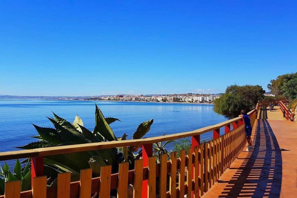 Beachfront Townhouse Estepona Exterior photo
