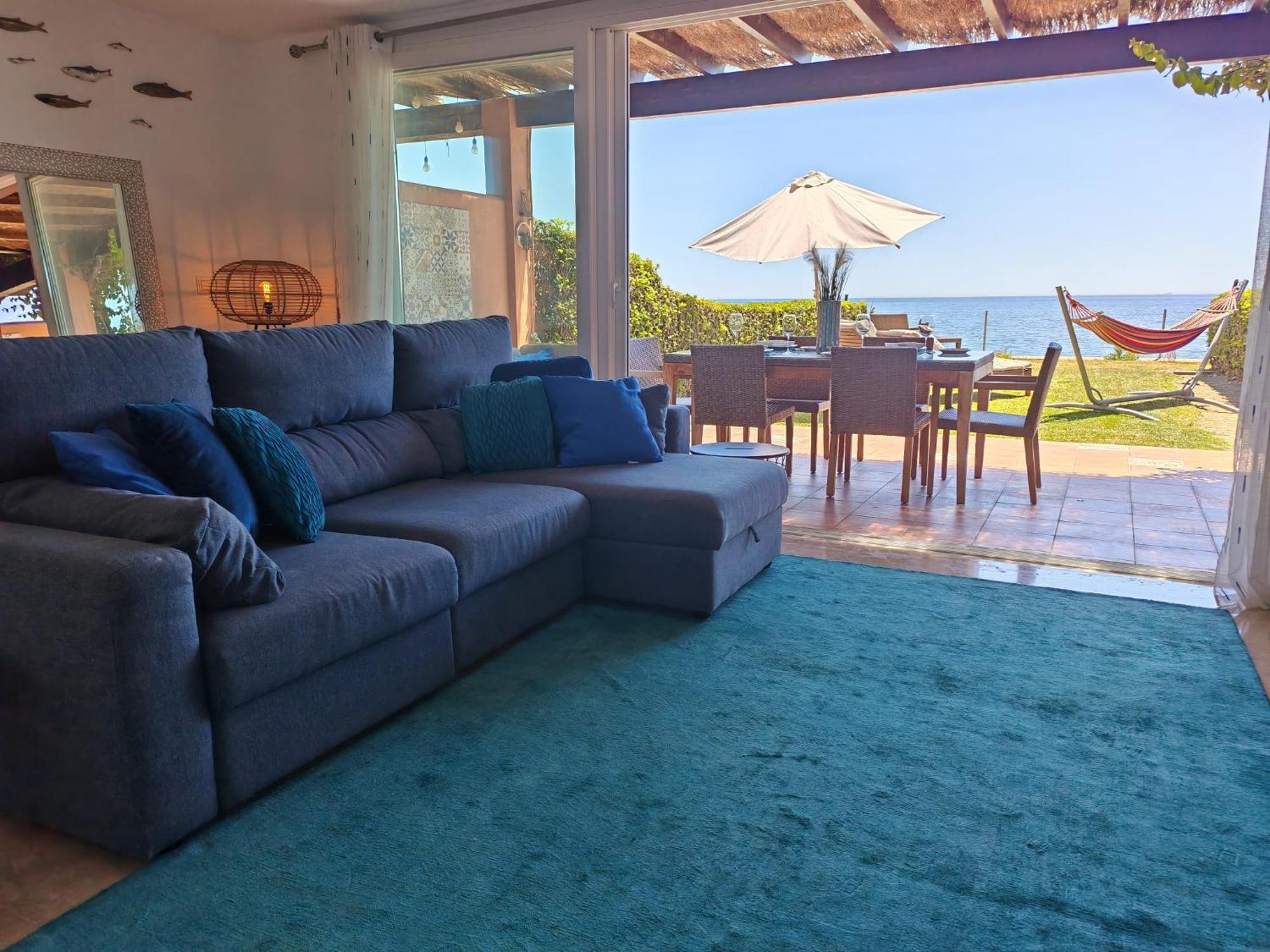 Beachfront Townhouse Estepona Exterior photo
